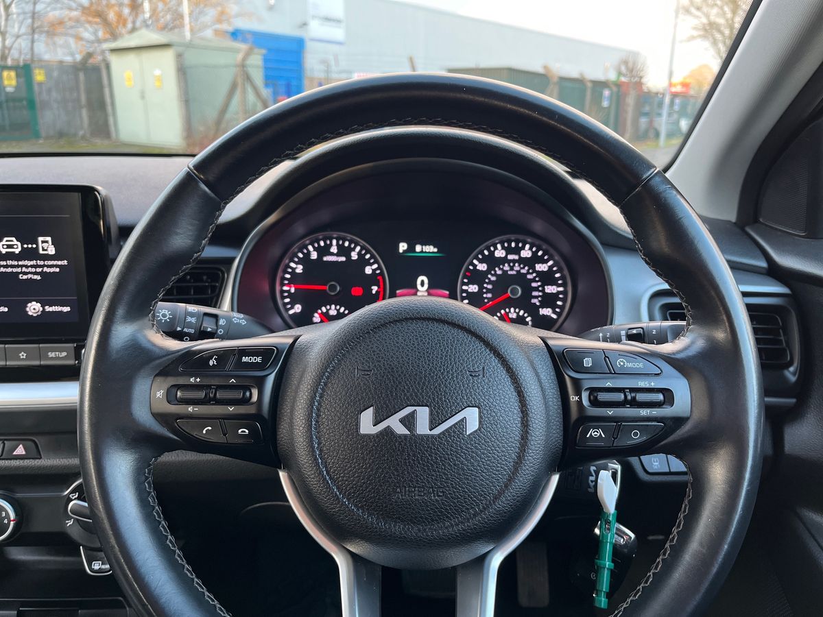 Used Kia Stonic 2022 for sale - 76892949: Photo 23