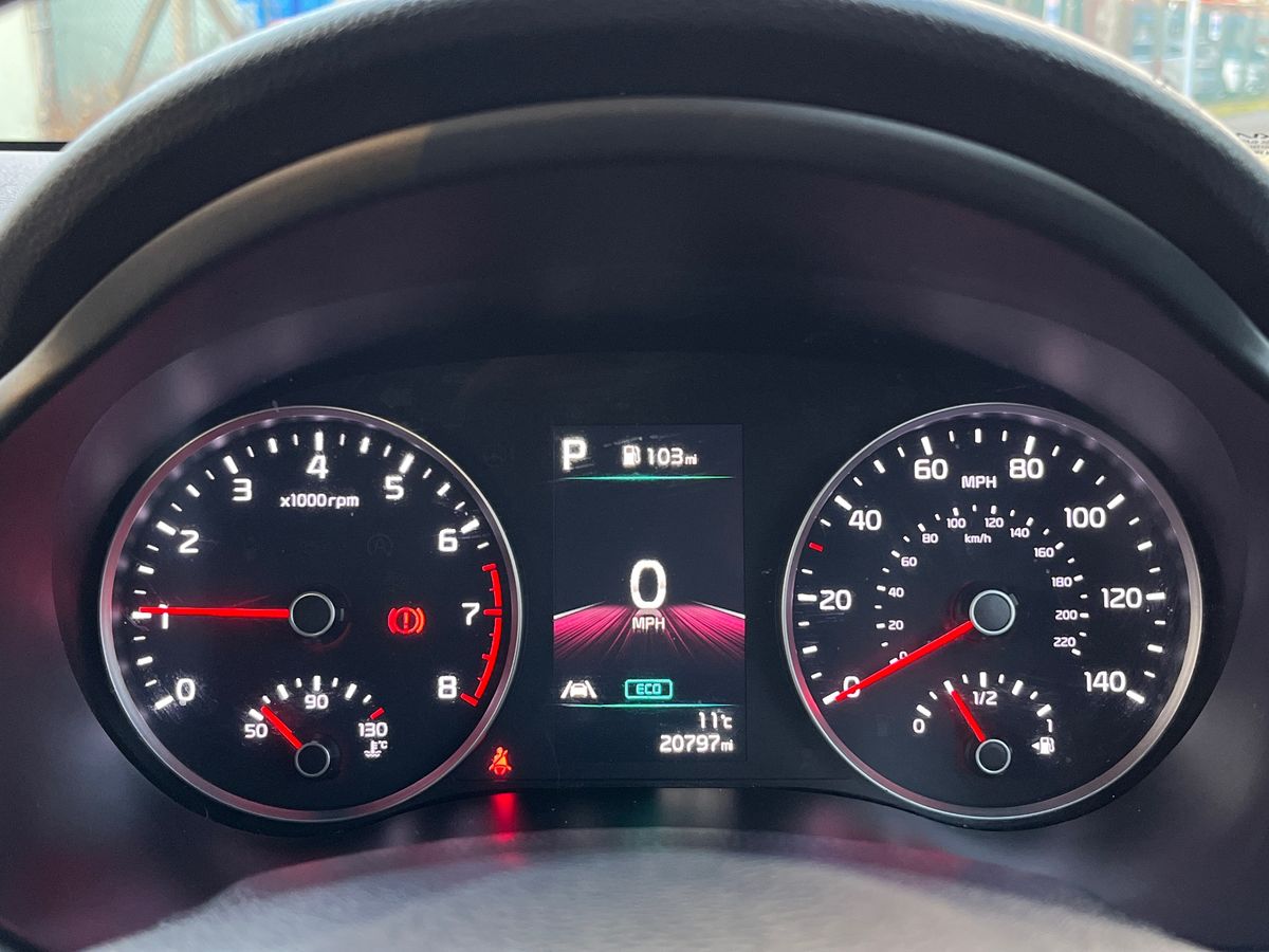 Used Kia Stonic 2022 for sale - 76892949: Photo 26