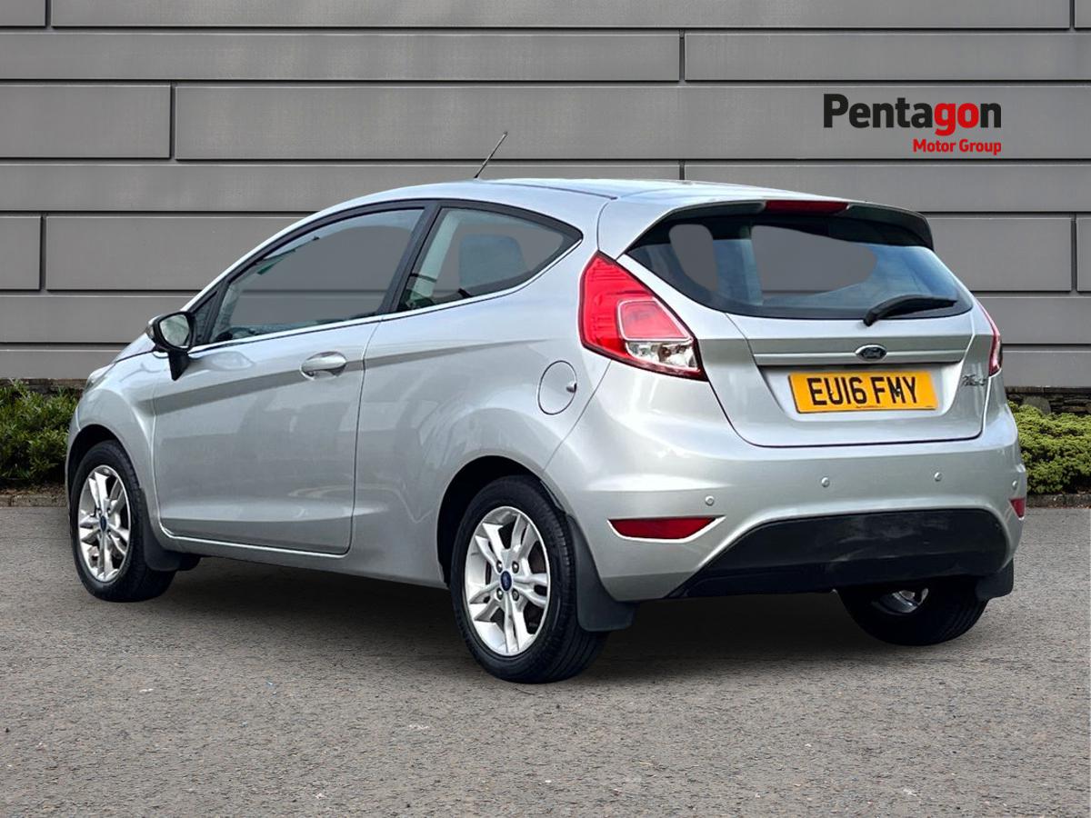 Used Ford Fiesta 2016 for sale - 76435981: Photo 2