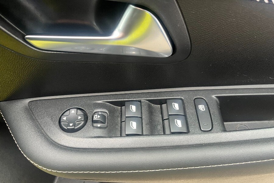 Used Peugeot 208 2023 for sale - 76329064: Photo 30