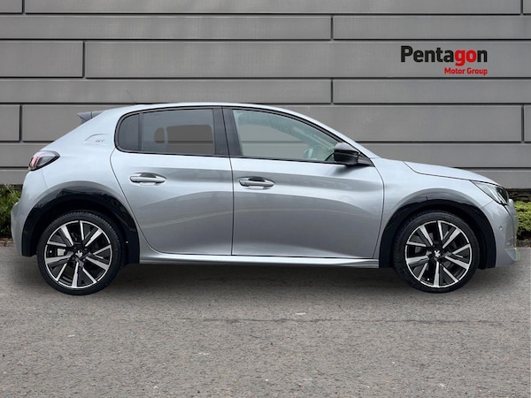 Used Peugeot 208 2021 for sale - 76205079: Photo 13