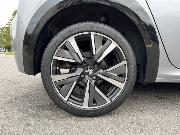 Used Peugeot 208 2021 for sale - 76205079: Photo 17