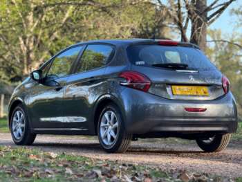 Used Peugeot 208 2017 for sale - 74799035: Photo