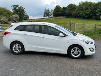 Used Hyundai i30 2016 for sale - 78619190: Photo