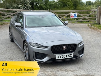 Used Jaguar XE 2020 for sale - 78520729: Photo