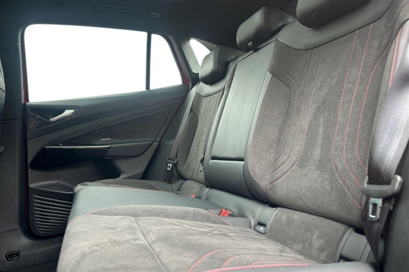 Used Volkswagen ID.4 2025 for sale - 78067149: Photo 4