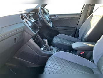 Used Volkswagen Tiguan 2023 for sale - 76982405: Photo