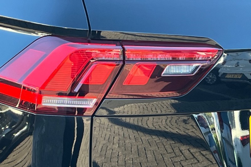 Used Volkswagen Tiguan 2023 for sale - 76982405: Photo 41