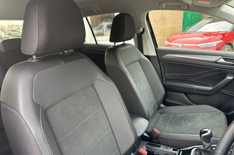 Used Volkswagen T-Roc 2024 for sale - 77431328: Photo 16