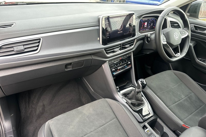 Used Volkswagen T-Roc 2024 for sale - 77431328: Photo 28