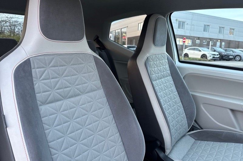 Used Volkswagen up! 2017 for sale - 76982484: Photo 15