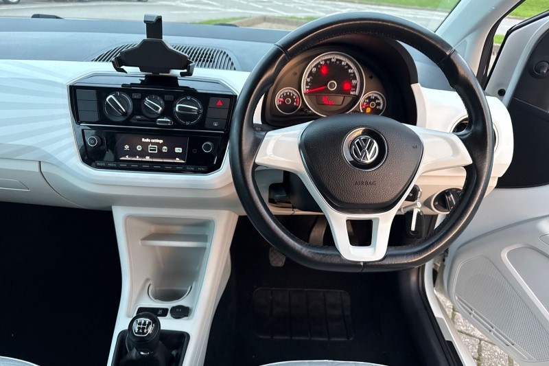 Used Volkswagen up! 2017 for sale - 76982484: Photo 18