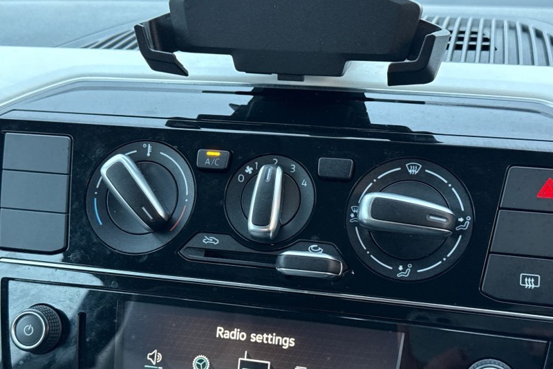 Used Volkswagen up! 2017 for sale - 76982484: Photo 20