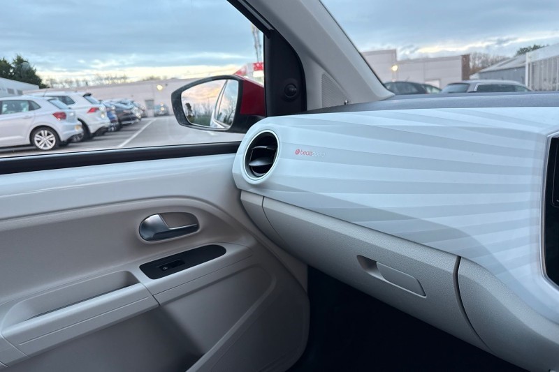 Used Volkswagen up! 2017 for sale - 76982484: Photo 21