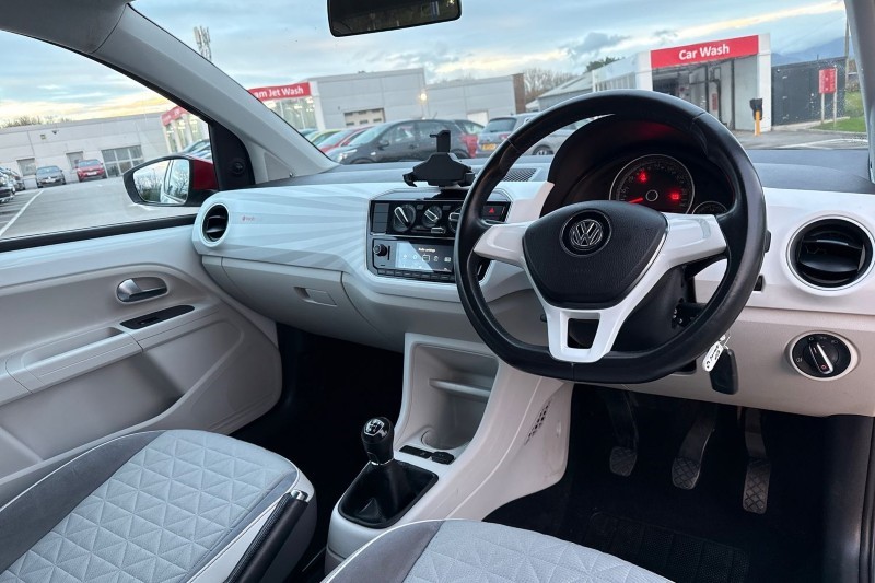 Used Volkswagen up! 2017 for sale - 76982484: Photo 9