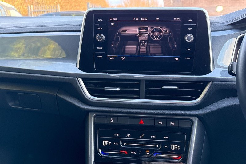 Used Volkswagen T-Roc 2023 for sale - 76981216: Photo 25