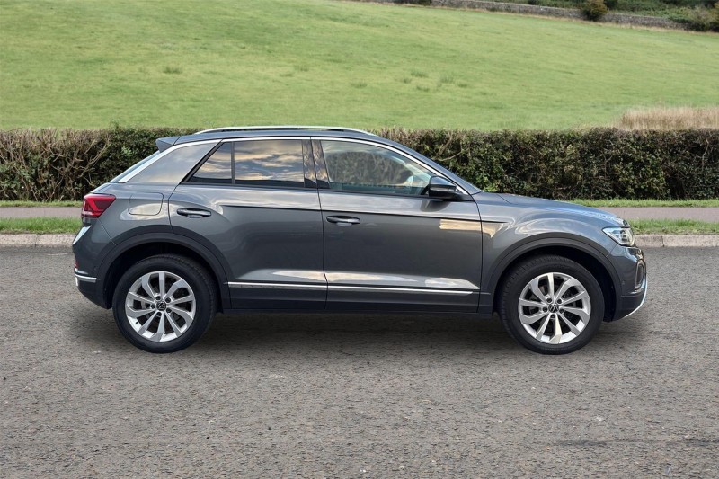 Used Volkswagen T-Roc 2023 for sale - 76981216: Photo 5