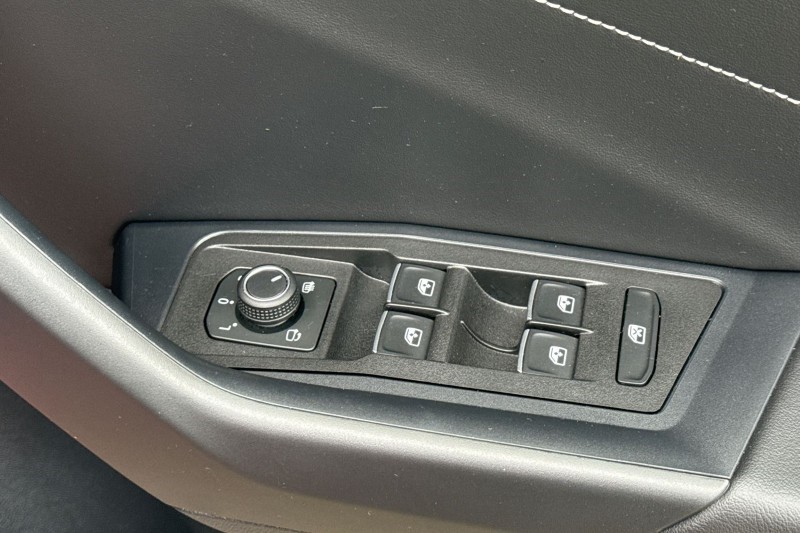 Used Volkswagen T-Roc 2025 for sale - 76980942: Photo 13