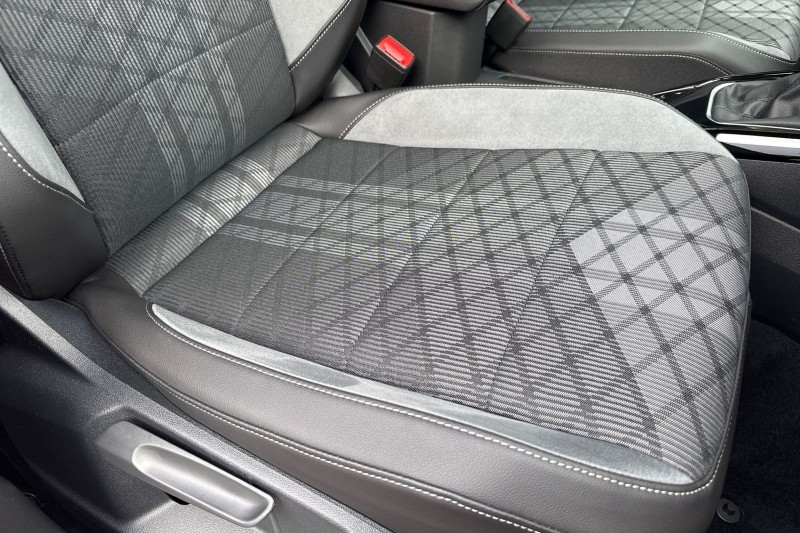 Used Volkswagen T-Roc 2025 for sale - 76980942: Photo 15