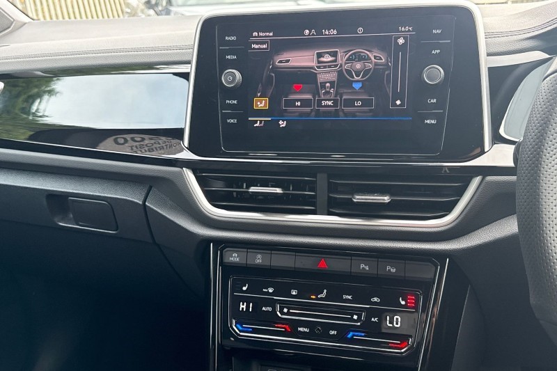 Used Volkswagen T-Roc 2025 for sale - 76980942: Photo 25