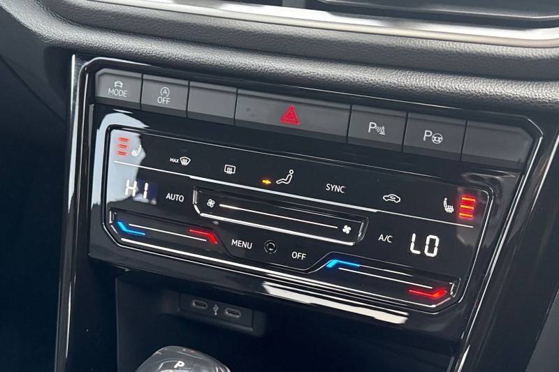 Used Volkswagen T-Roc 2025 for sale - 76980942: Photo 26