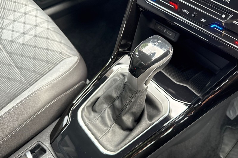 Used Volkswagen T-Roc 2025 for sale - 76980942: Photo 28