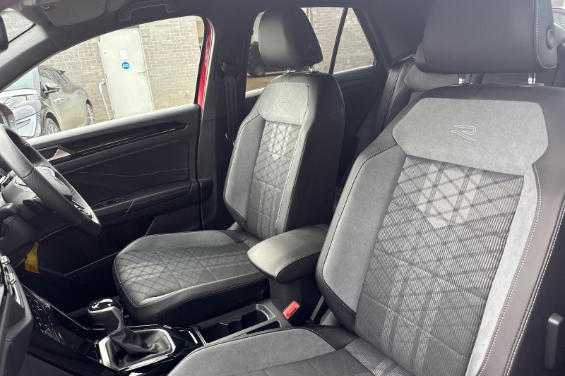 Used Volkswagen T-Roc 2025 for sale - 76980942: Photo 30