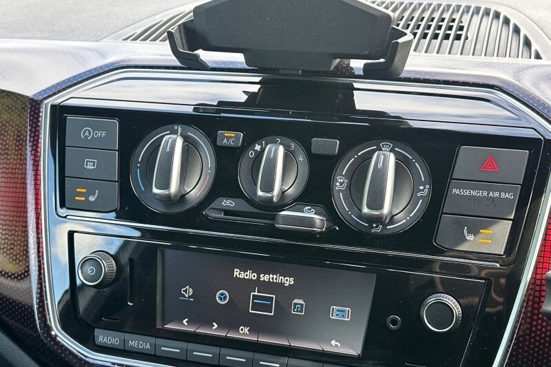 Used Volkswagen up! 2018 for sale - 78209878: Photo 24