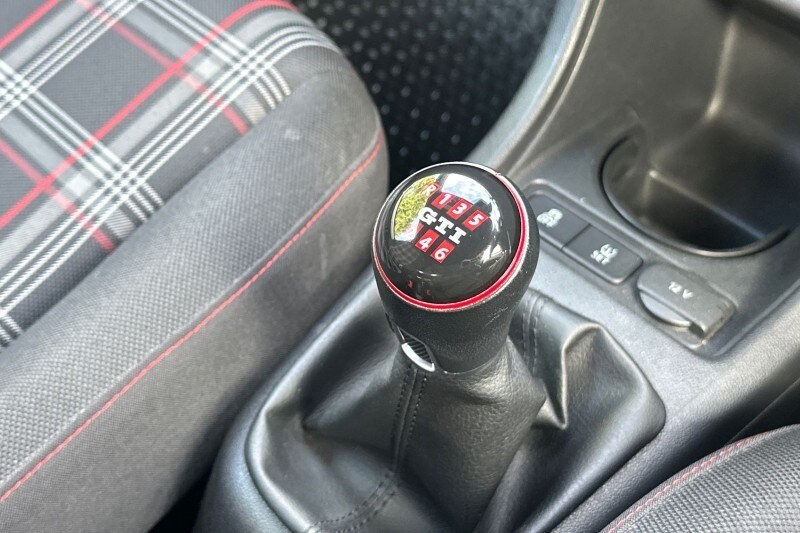 Used Volkswagen up! 2018 for sale - 78209878: Photo 27