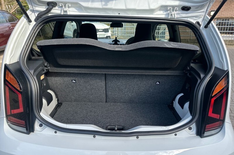 Used Volkswagen up! 2018 for sale - 78209878: Photo 30