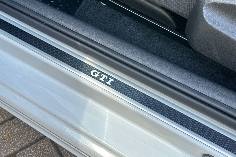 Used Volkswagen up! 2018 for sale - 78209878: Photo 38