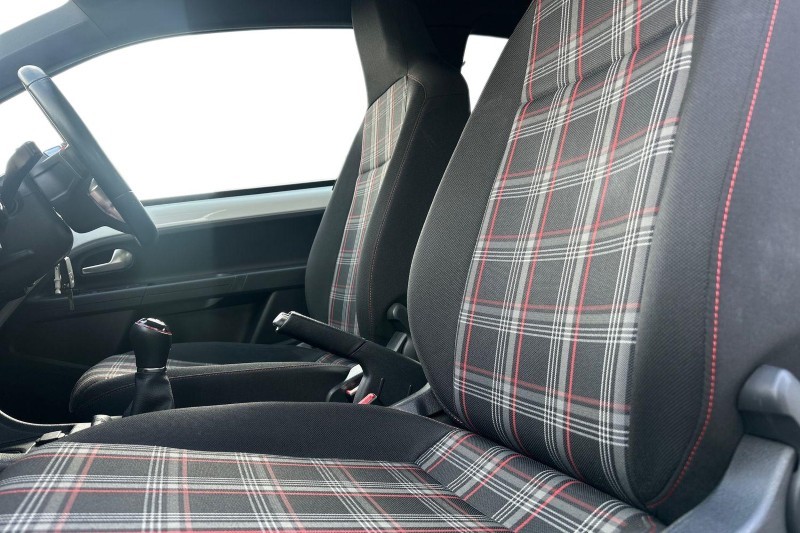 Used Volkswagen up! 2018 for sale - 78209878: Photo 4