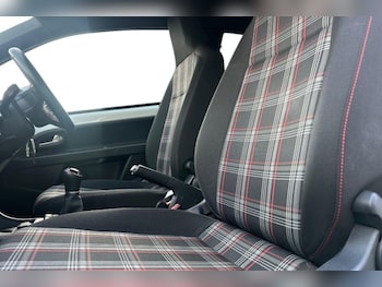 Used Volkswagen up! 2018 for sale - 78209878: Photo