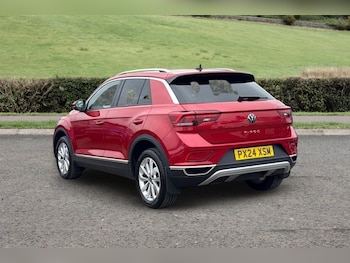 Used Volkswagen T-Roc 2024 for sale - 79081040: Photo