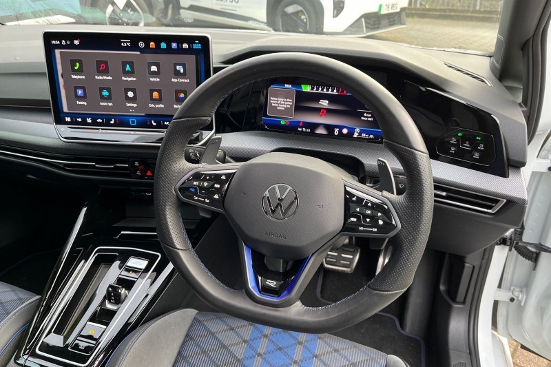 Used Volkswagen Golf 2024 for sale - 77170651: Photo 11