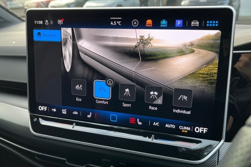 Used Volkswagen Golf 2024 for sale - 77170651: Photo 28