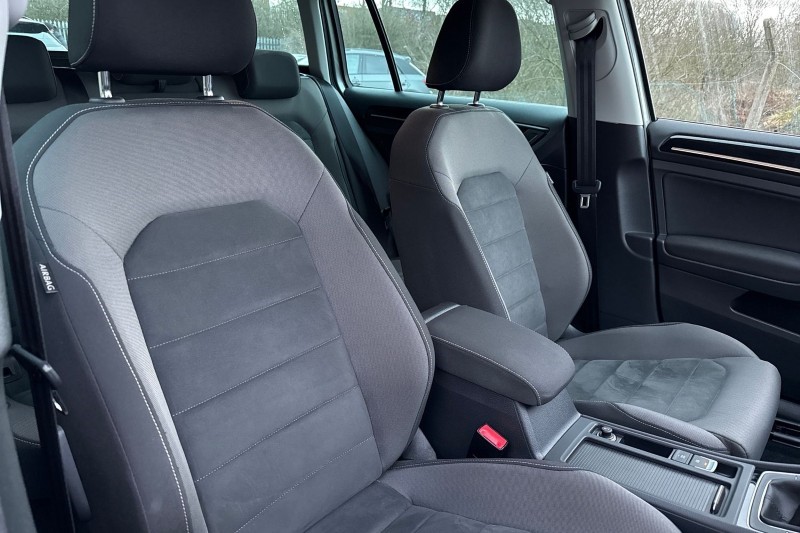 Used Volkswagen Golf 2018 for sale - 77474740: Photo 16