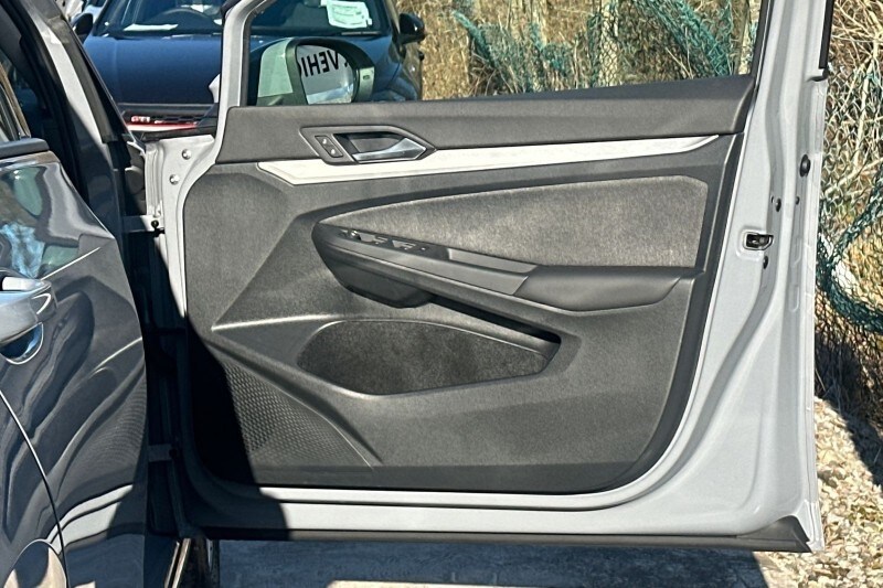 Used Volkswagen Golf 2023 for sale - 77789142: Photo 11