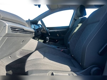 Used Volkswagen Golf 2023 for sale - 77789142: Photo