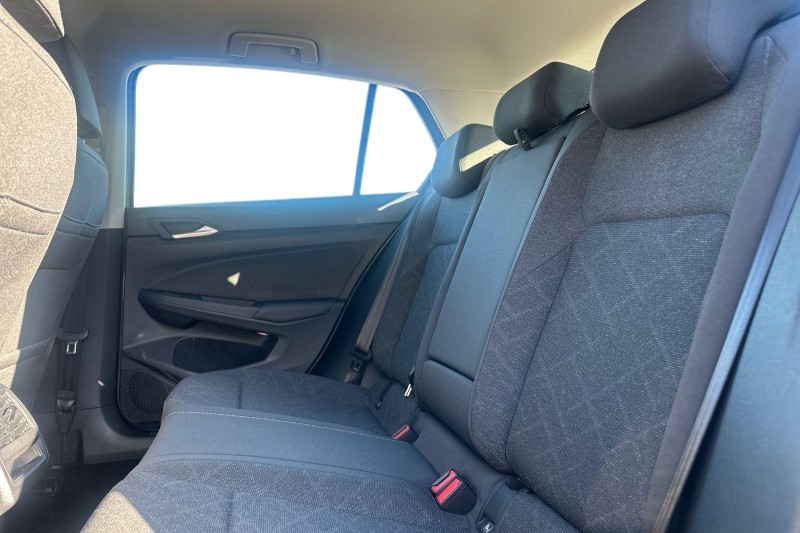 Used Volkswagen Golf 2023 for sale - 77789142: Photo 4
