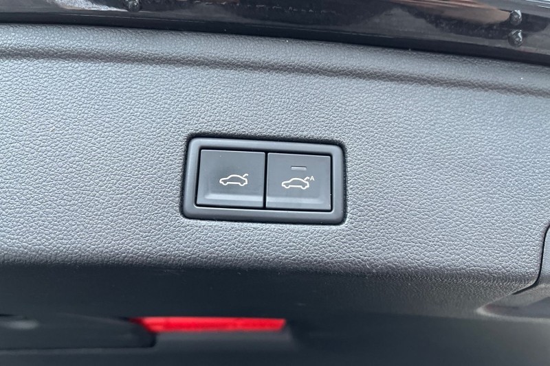 Used Volkswagen Touareg 2022 for sale - 77116200: Photo 37