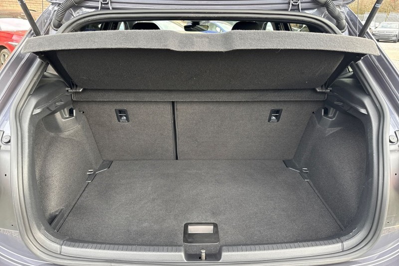 Used Volkswagen Polo 2022 for sale - 77745974: Photo 30