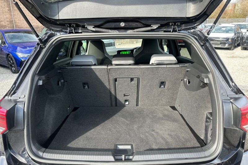 Used Volkswagen Golf 2024 for sale - 77877721: Photo 32