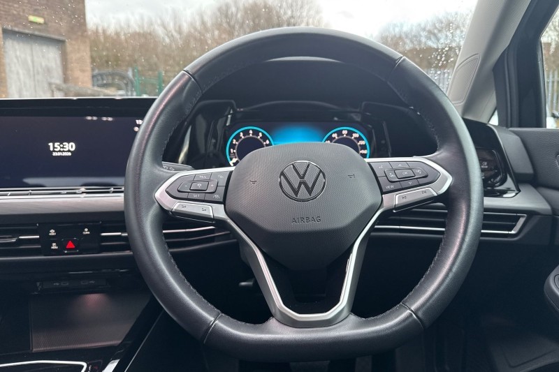 Used Volkswagen Golf 2023 for sale - 77310636: Photo 17