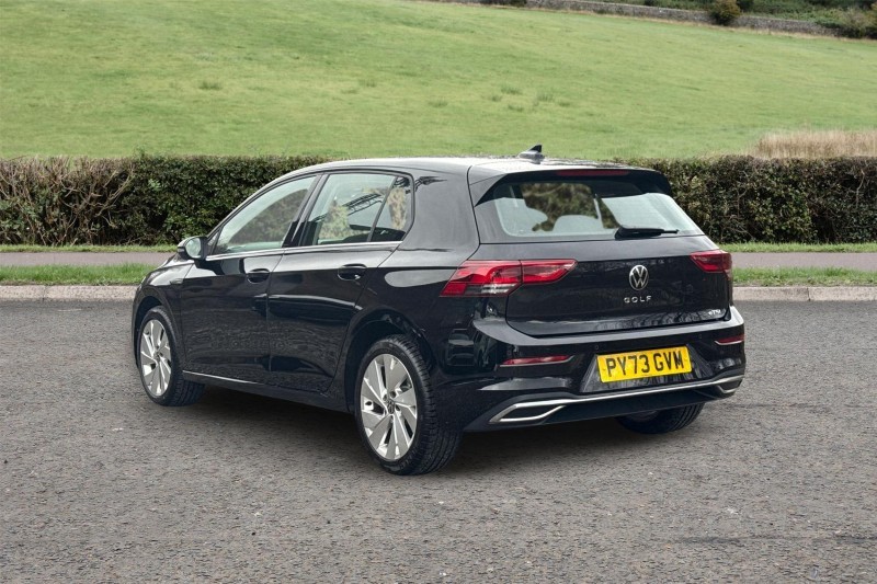 Used Volkswagen Golf 2023 for sale - 77310636: Photo 2