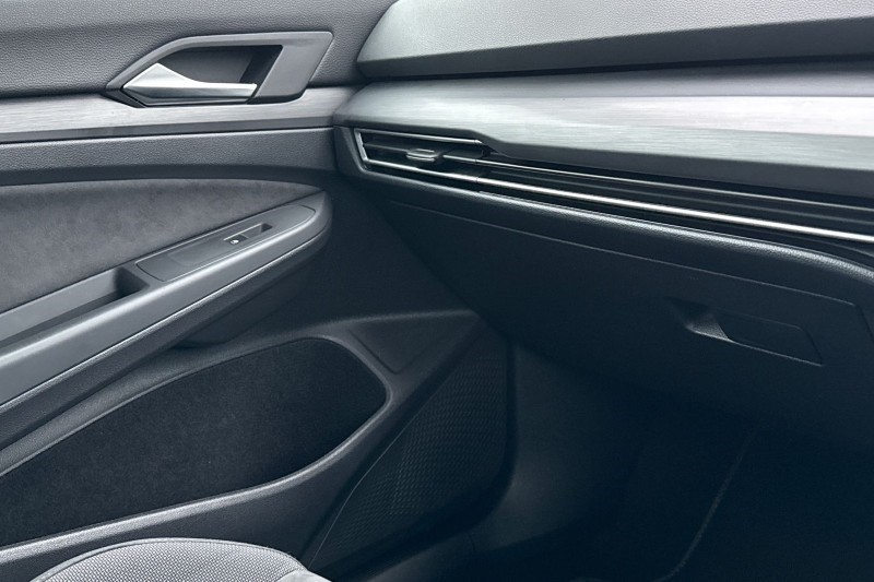 Used Volkswagen Golf 2023 for sale - 77310636: Photo 25