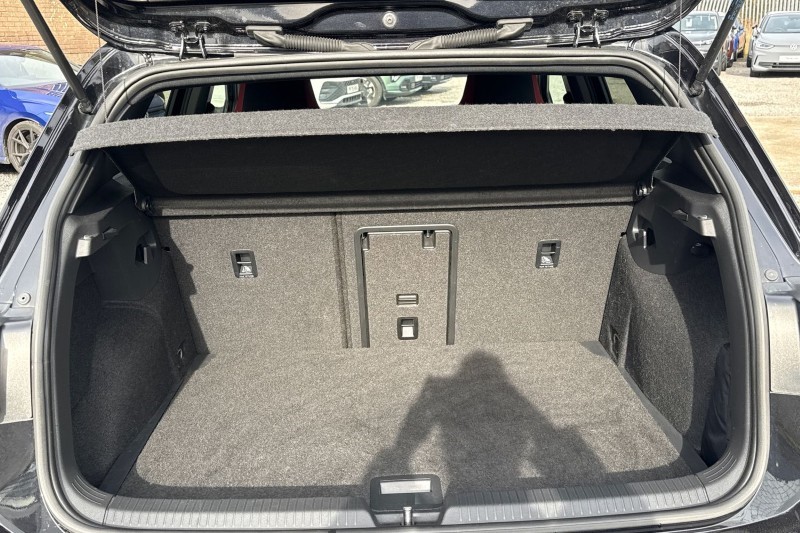 Used Volkswagen Golf 2020 for sale - 77700990: Photo 32