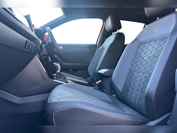 Used Volkswagen T-Roc 2023 for sale - 78236138: Photo