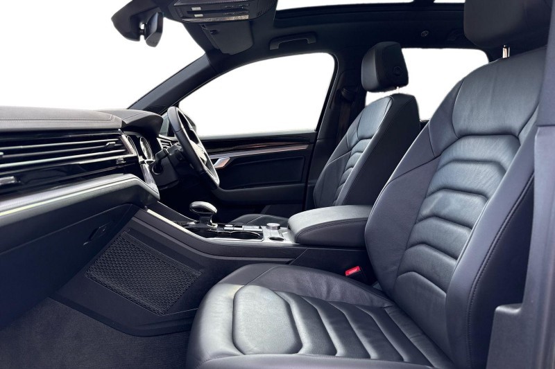 Used Volkswagen Touareg 2023 for sale - 78011179: Photo 3