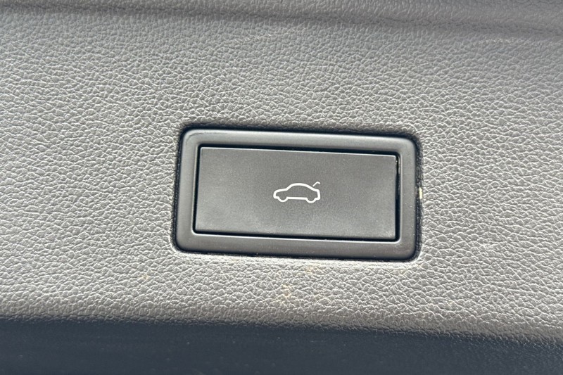 Used Volkswagen Touareg 2023 for sale - 78011179: Photo 33